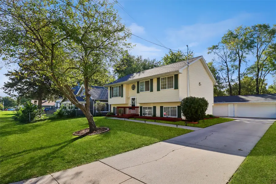 2705 Cleveland Avenue, Des Moines, IA 50317 - #2
