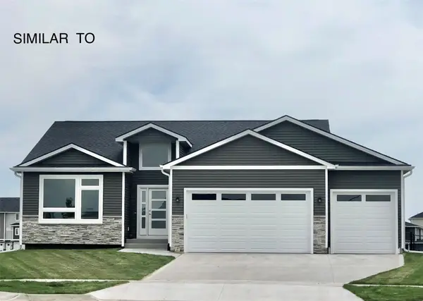 1345 NW Yorktown Drive, Waukee, IA 50263