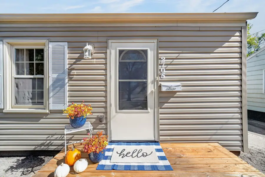 2705 E 16th Street, Des Moines, IA 50316 - #3