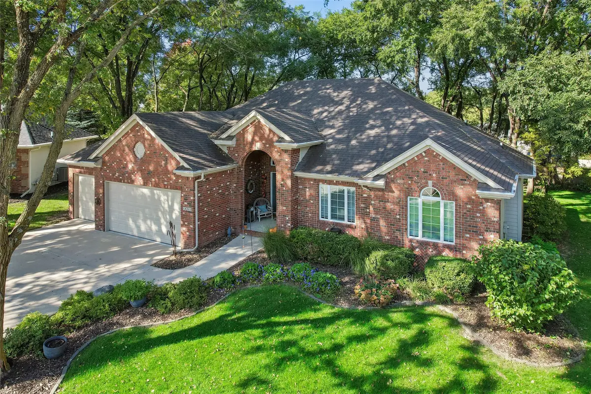 14353 Forest Court, Clive, IA 50325 - #1