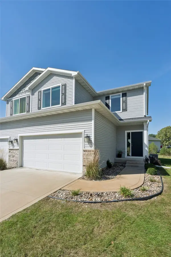 120 Keeneland Court, Pleasant Hill, IA 50327