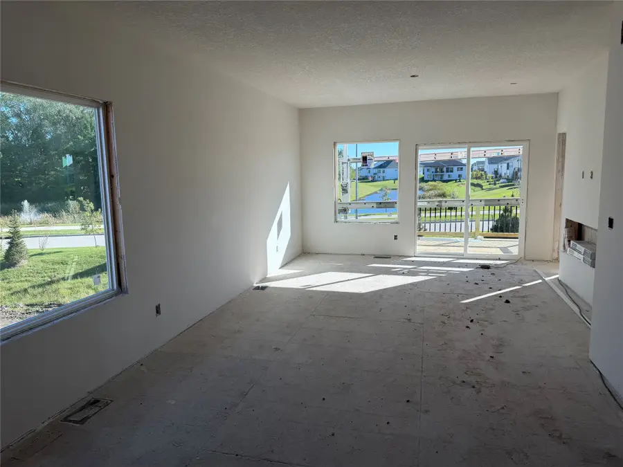 90 NW Rolling Circle, Waukee, IA 50263 - #3