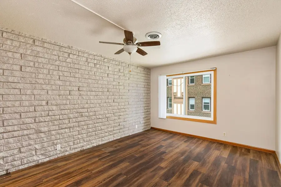 4225 Grand Avenue #9, Des Moines, IA 50312 - #3