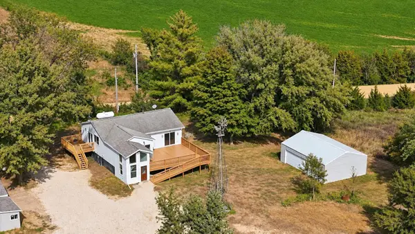 3270 335th Street, Stuart, IA 50250