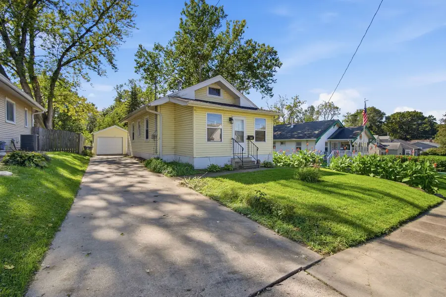 942 Creston Avenue, Des Moines, IA 50315 - #3