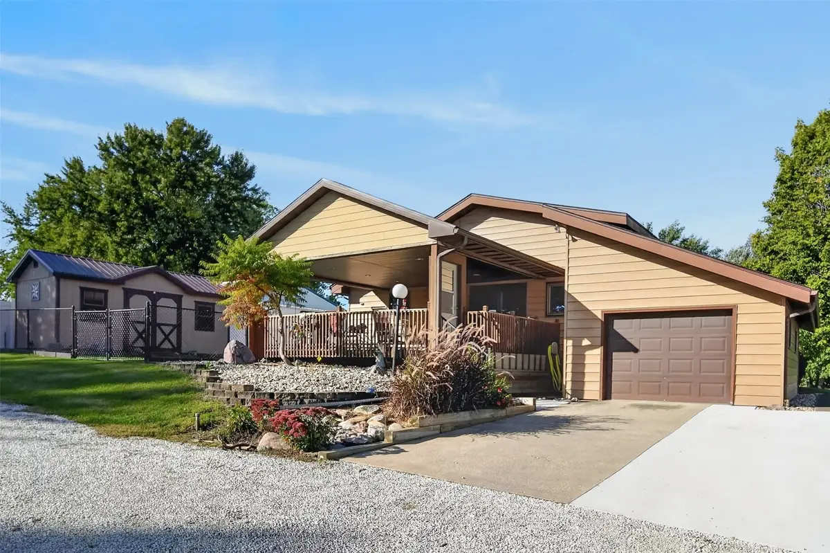 316 W Market Street, Panora, IA 50216 - #1