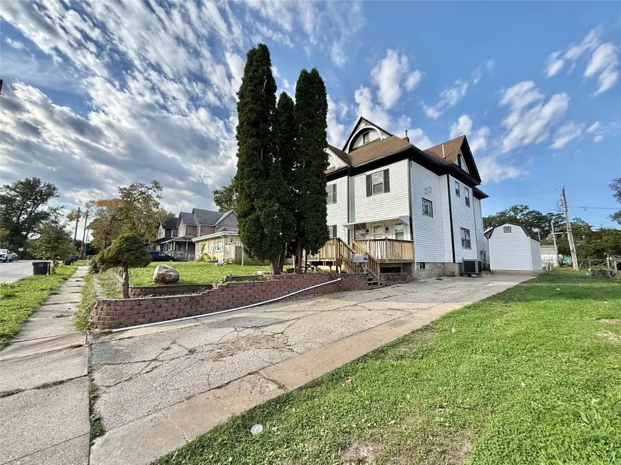 1912 8th Street, Des Moines, IA 50314 - #2