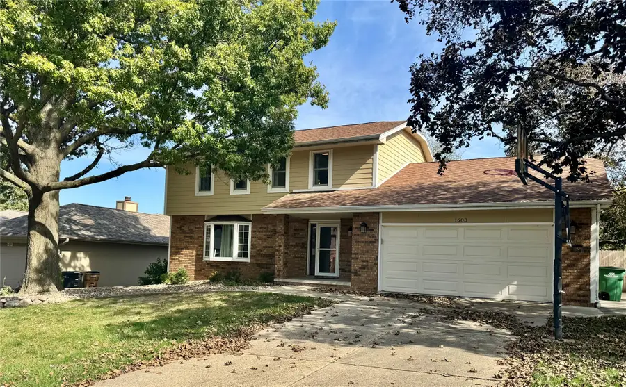 1683 NW 100th Place, Clive, IA 50325 - #2