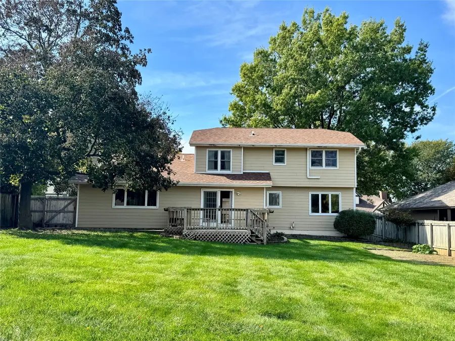 1683 NW 100th Place, Clive, IA 50325 - #3
