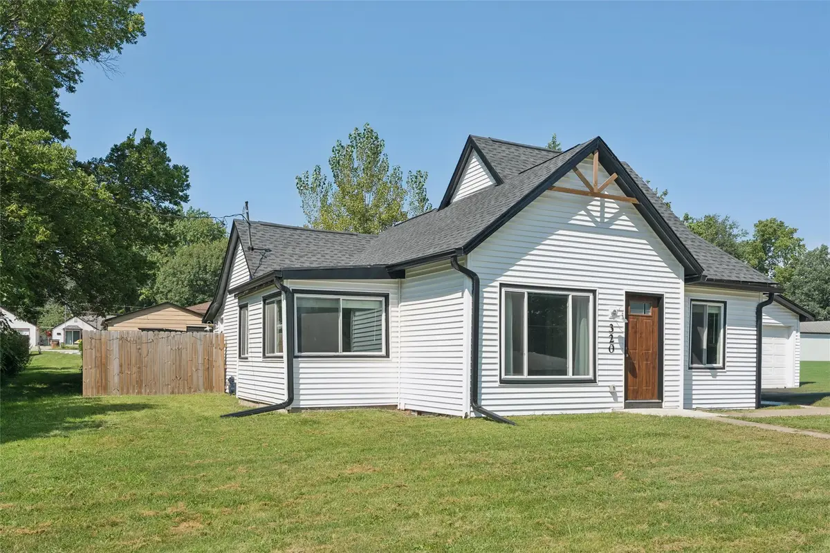 320 N 5th Street, Carlisle, IA 50047 - #1