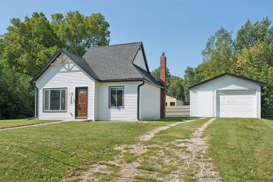 320 N 5th Street, Carlisle, IA 50047 - #2
