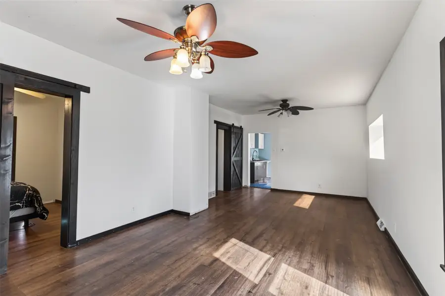 1405 E 25th Street, Des Moines, IA 50317 - #3