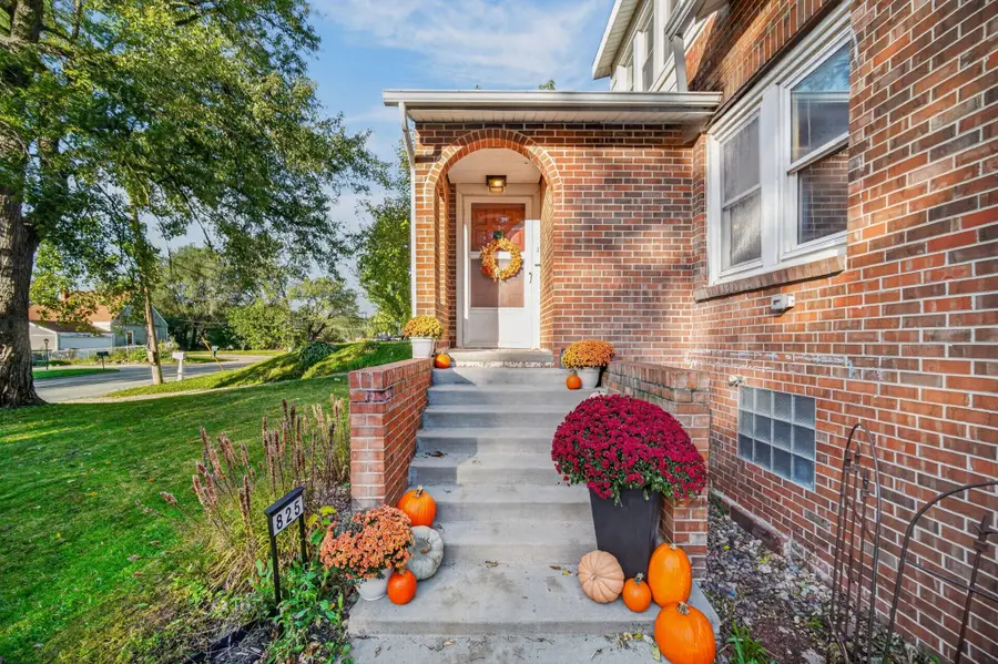 825 Maxwelton Drive, Des Moines, IA 50315 - #3