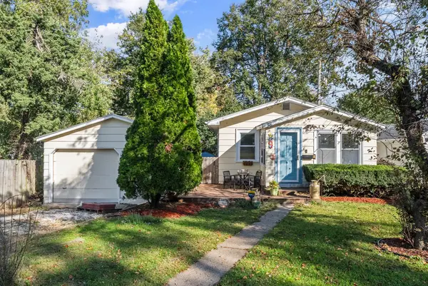 2601 40th Place, Des Moines, IA 50310