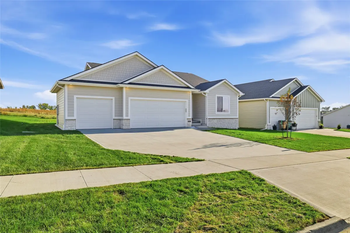 508 E Vista Lake Avenue, Polk City, IA 50226 - #1