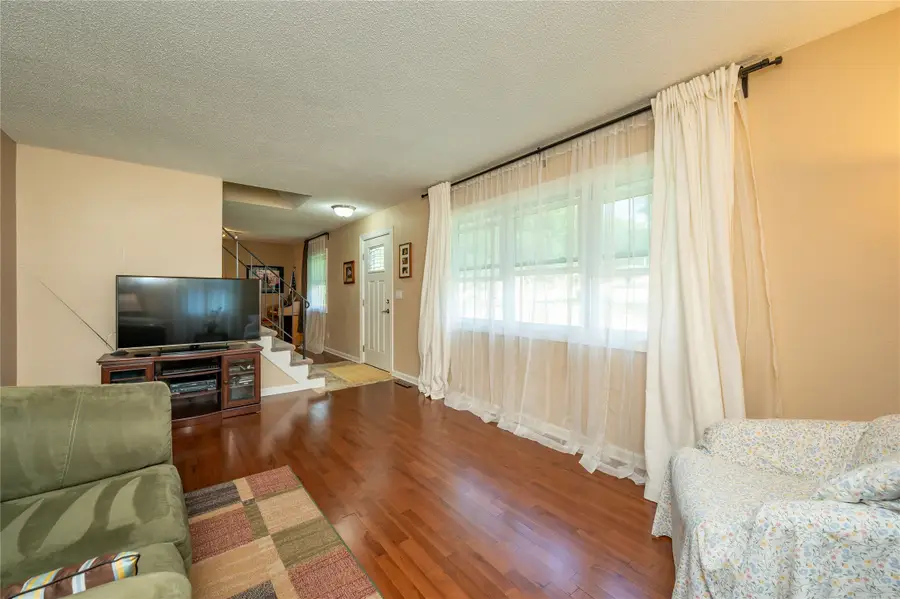 903 S Buxton Street, Indianola, IA 50125 - #3