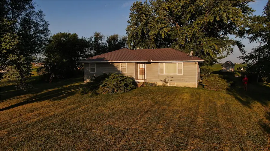 2939 205th Street, Seymour, IA 52590 - #3
