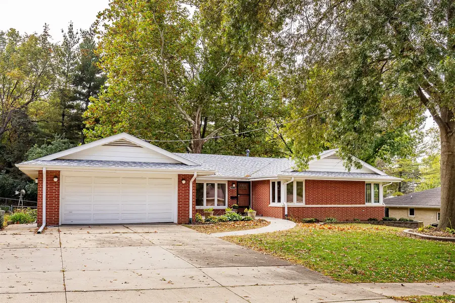 6510 Del Matro Avenue, Windsor Heights, IA 50324 - #2