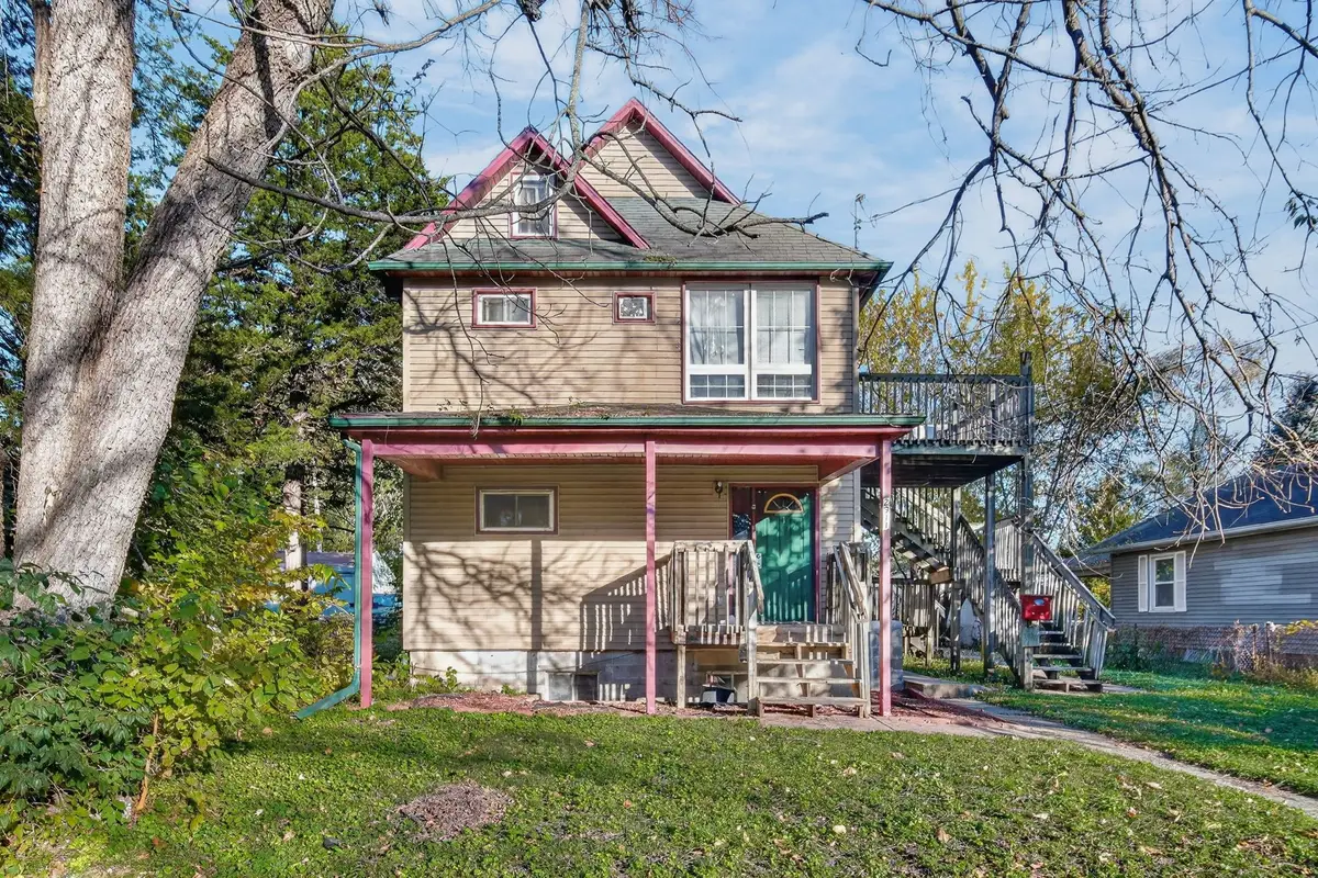 2911 5th Avenue, Des Moines, IA 50313 - #1