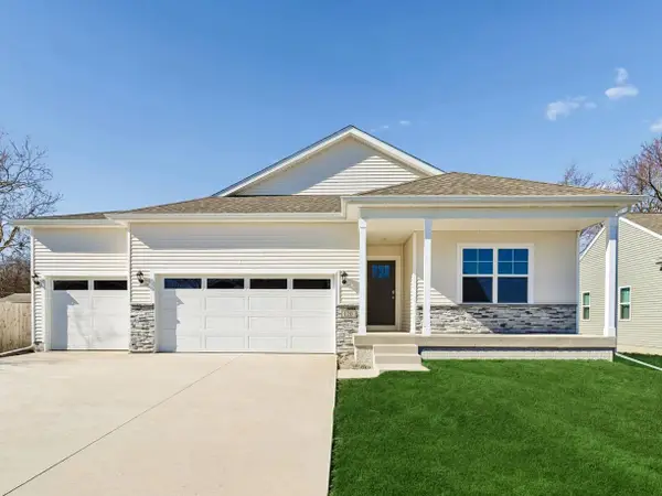 960 Hillside Place, Polk City, IA 50226