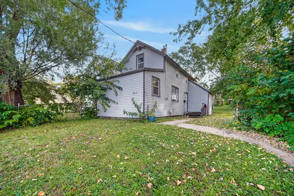 925 E 9th Street, Des Moines, IA 50316