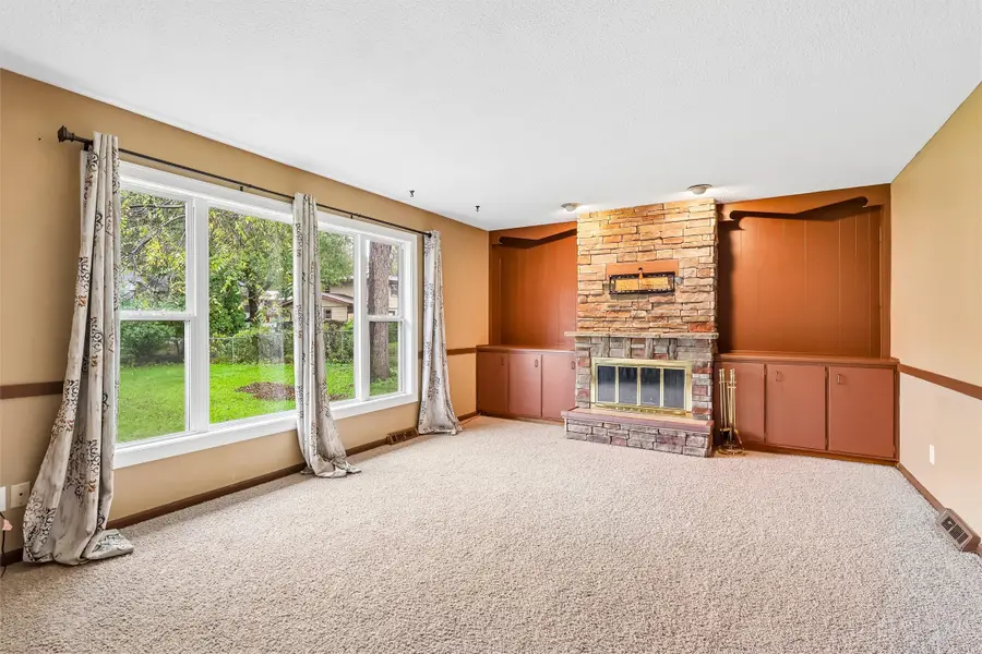 1025 22nd Street, West Des Moines, IA 50265 - #3