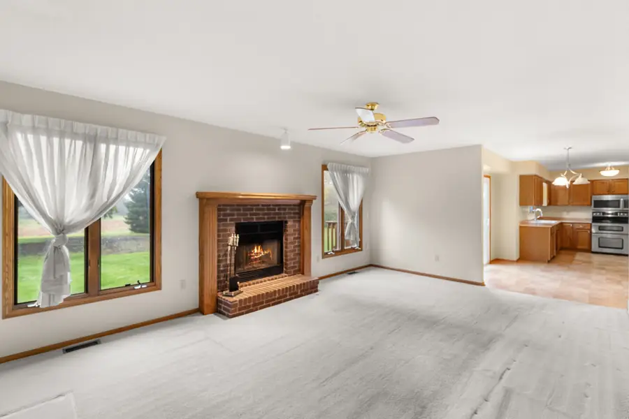 8111 Northview Drive, Urbandale, IA 50322 - #2