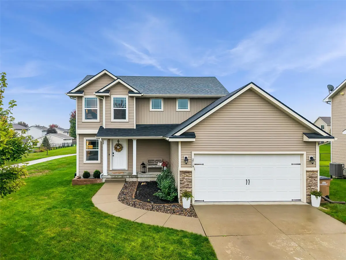 2719 6th Avenue Se, Altoona, IA 50009 - #1