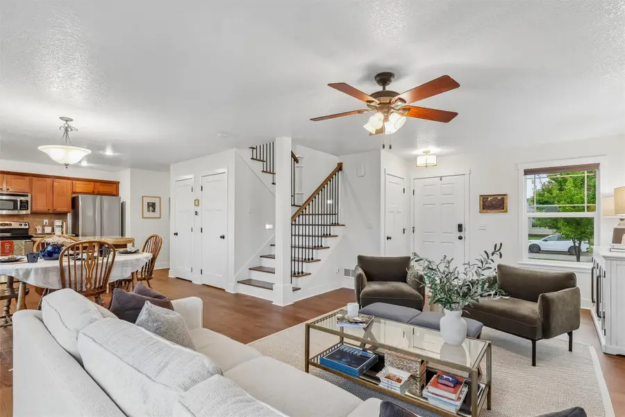 2719 6th Avenue Se, Altoona, IA 50009 - #3