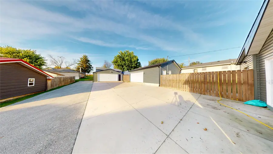 711 2nd Street, Kellogg, IA 50135 - #3