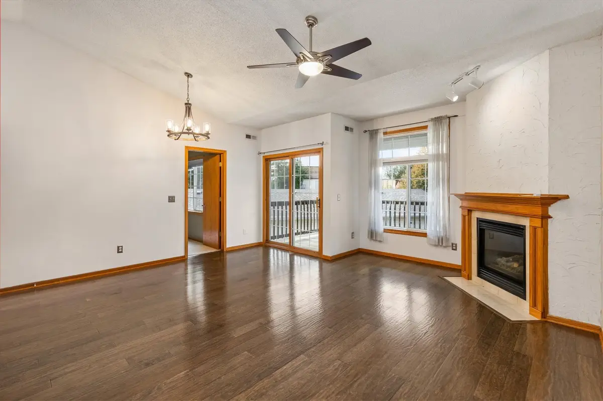 2437 Patricia Drive #2437, Urbandale, IA 50322 - #1