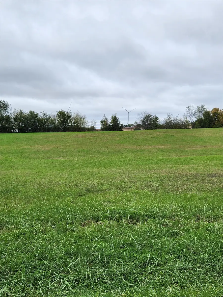 102 N Cedar Circle, New Sharon, IA 50207 - #2