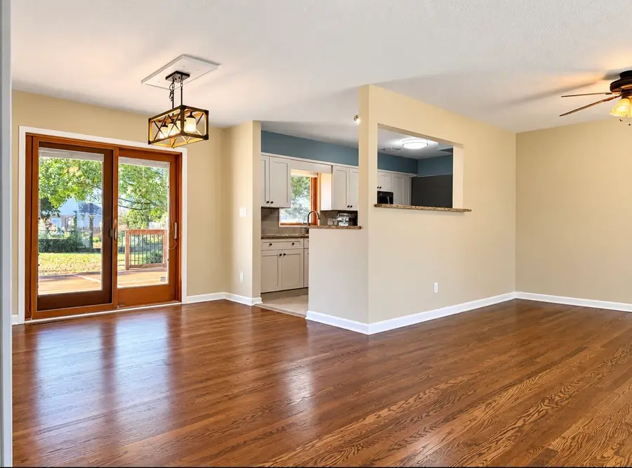 2720 Beverly Drive, Urbandale, IA 50322 - #3