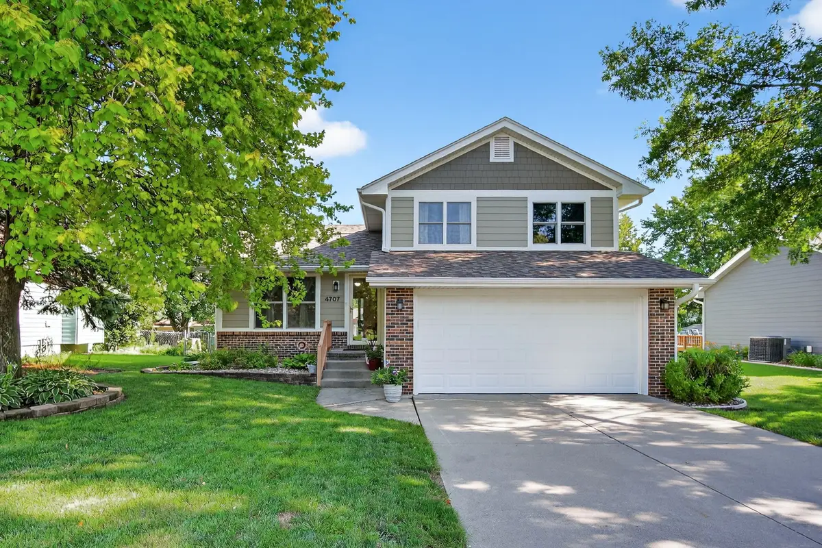 4707 Palm Avenue, Des Moines, IA 50310 - #1