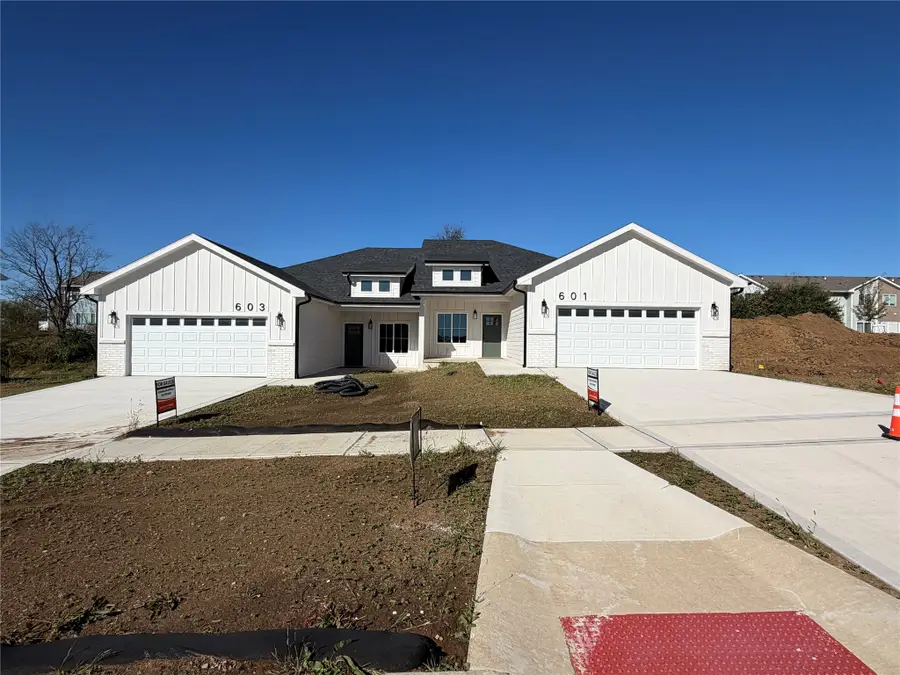 601 W Wright Road, Norwalk, IA 50211 - #2