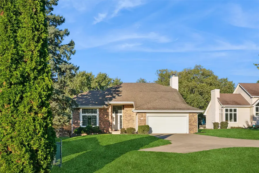 404 N Hickory Boulevard, Pleasant Hill, IA 50327 - #2