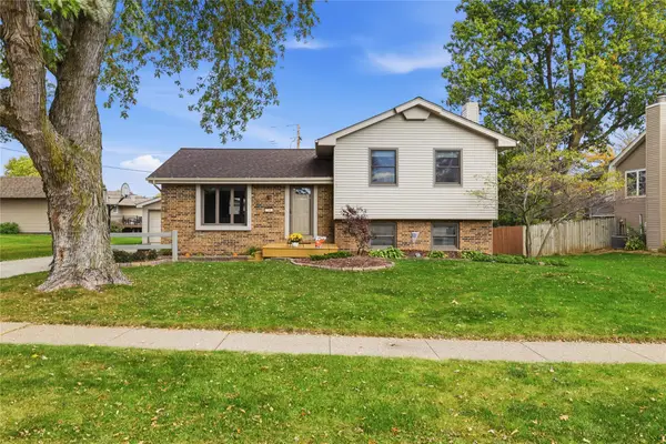 706 SE 10th Street, Ankeny, IA 50021
