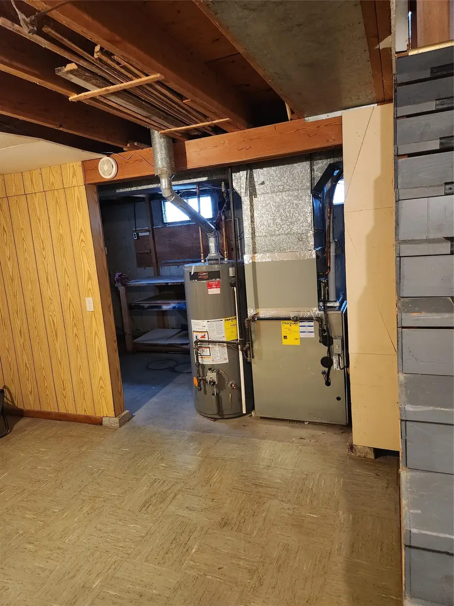 1520 11th Avenue, Grinnell, IA 50112 - #3