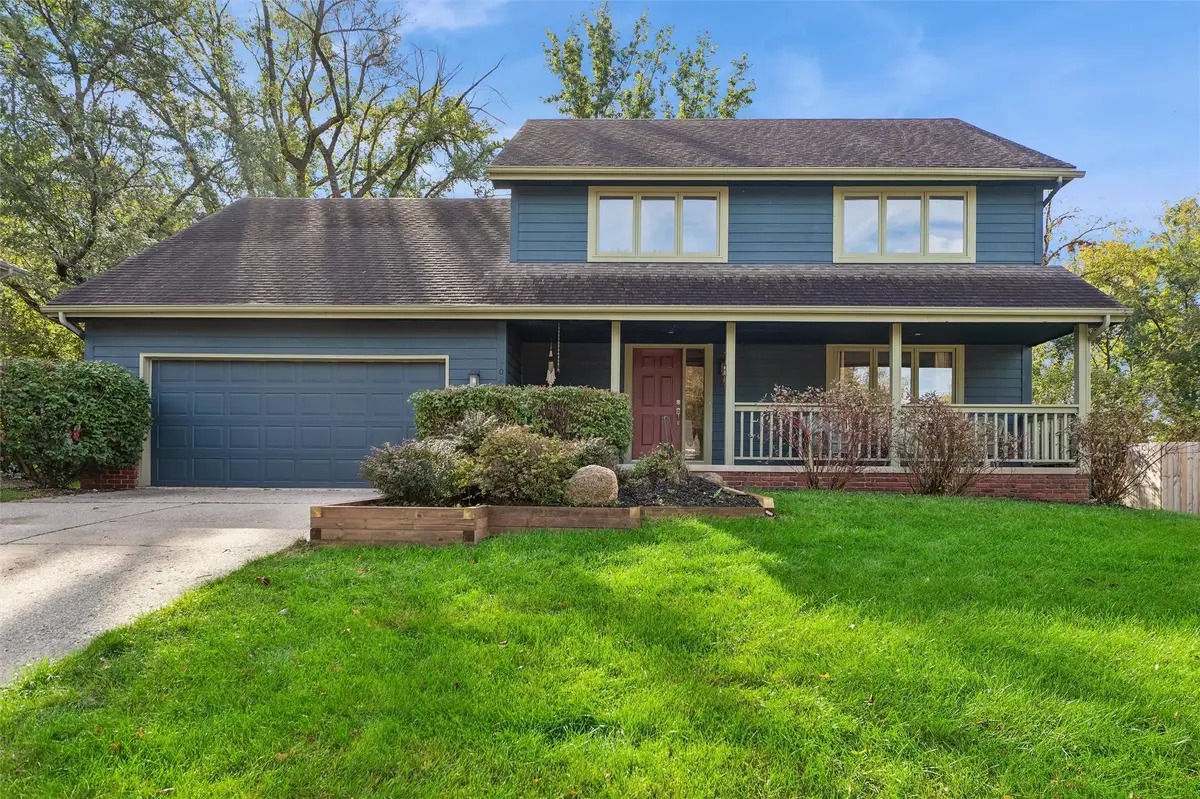 7024 Holcomb Avenue, Urbandale, IA 50322 - #1