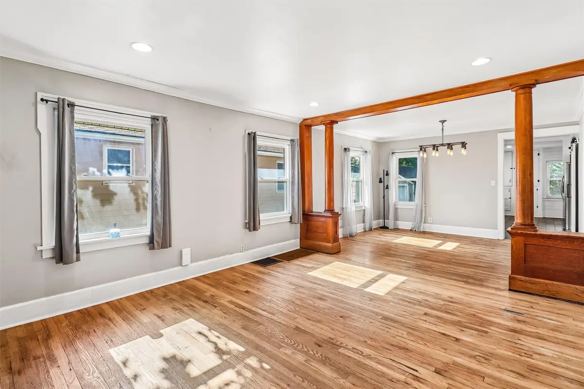 3007 Center Street, Des Moines, IA 50312 - #1