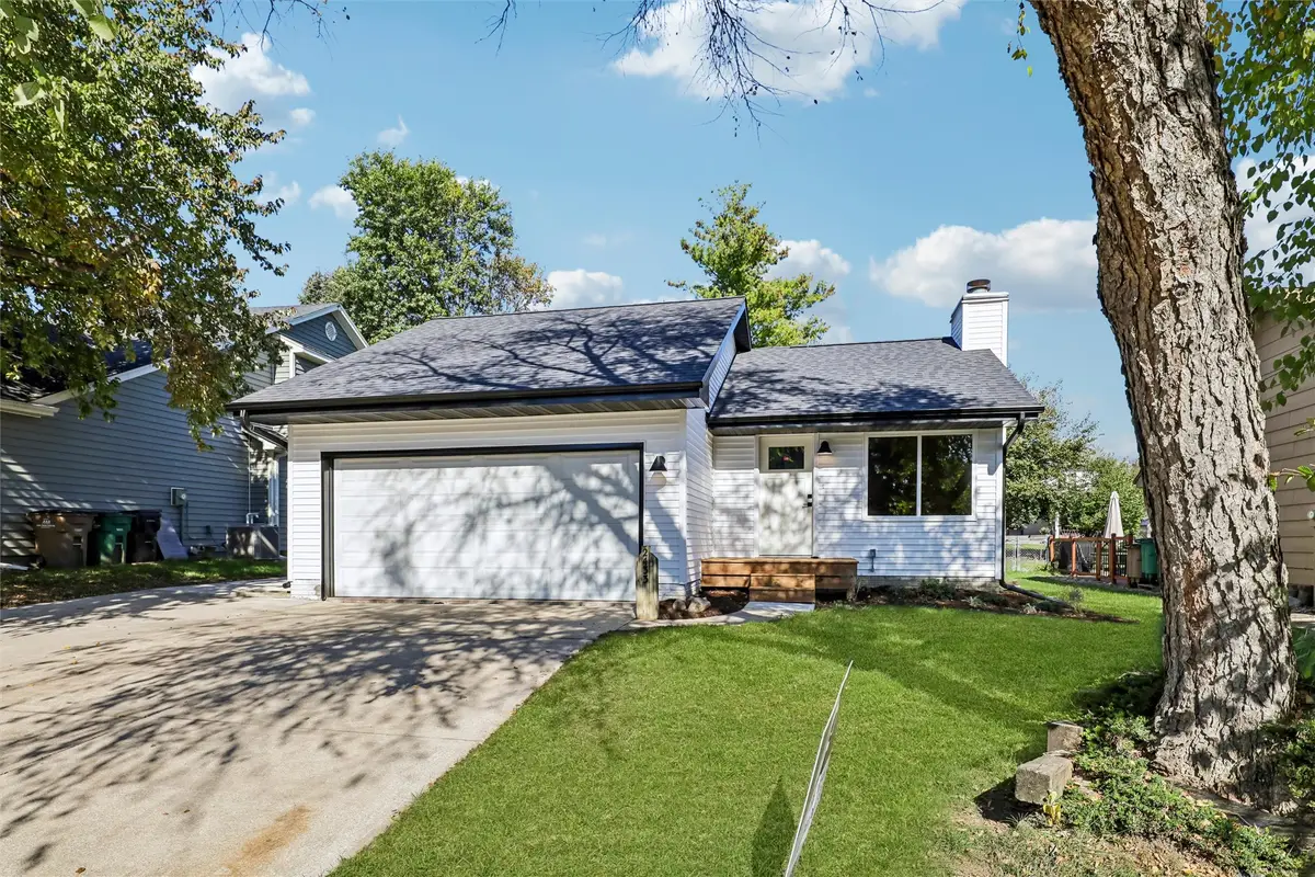 2433 Maple Street, West Des Moines, IA 50265 - #1