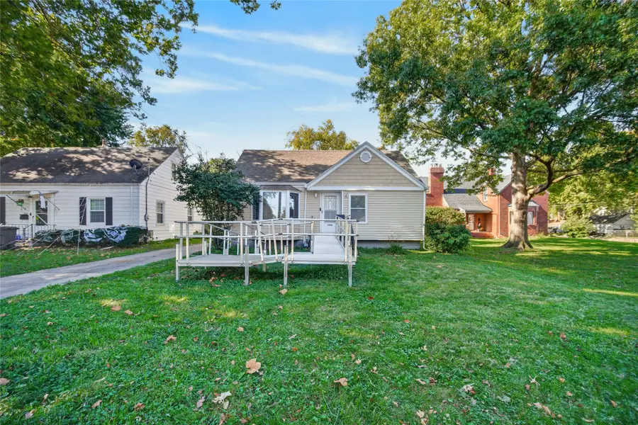 3940 11th Street, Des Moines, IA 50313 - #2
