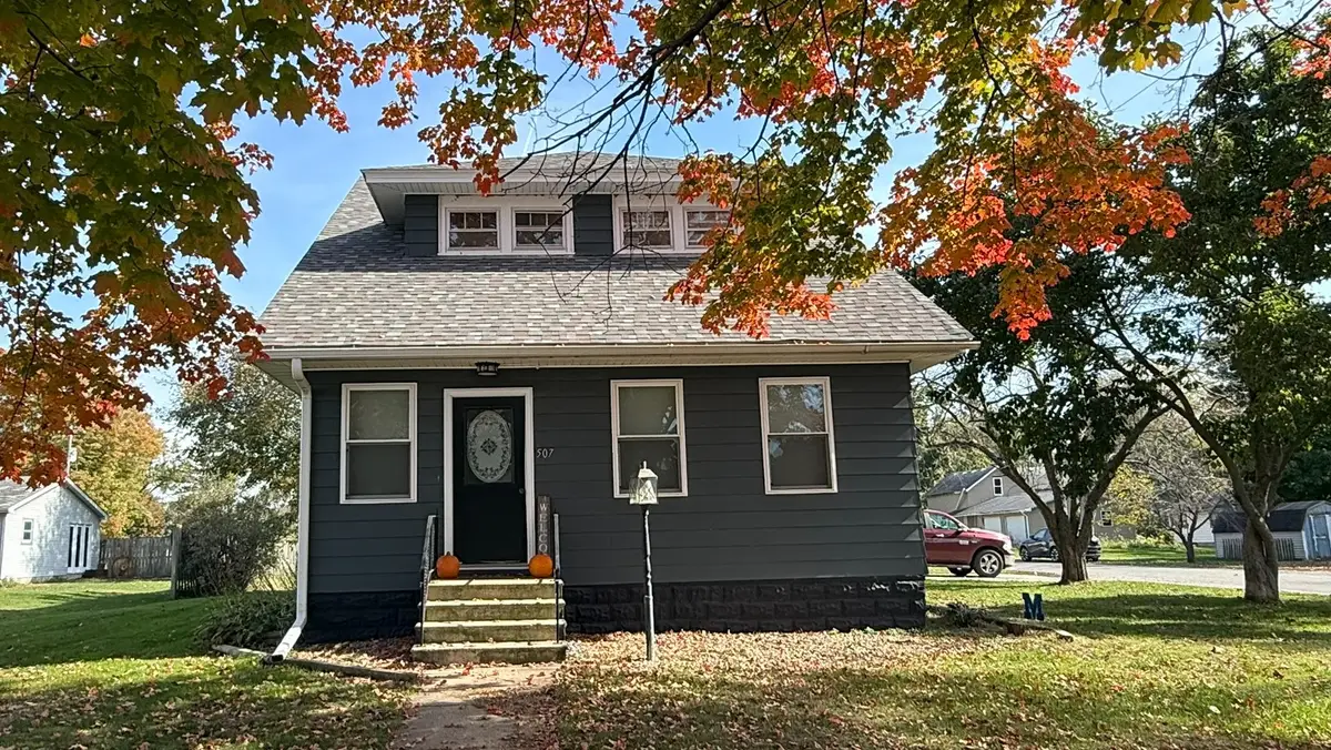 507 S 3rd Street, Montezuma, IA 50171 - #1
