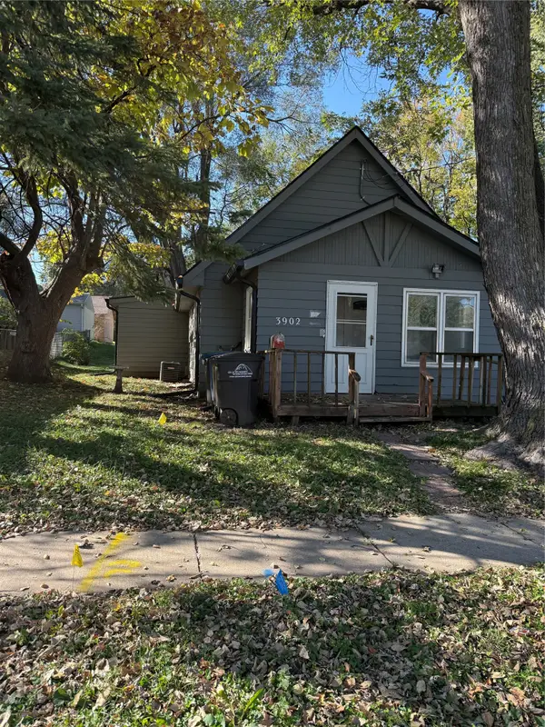 3902 1st Street, Des Moines, IA 50313