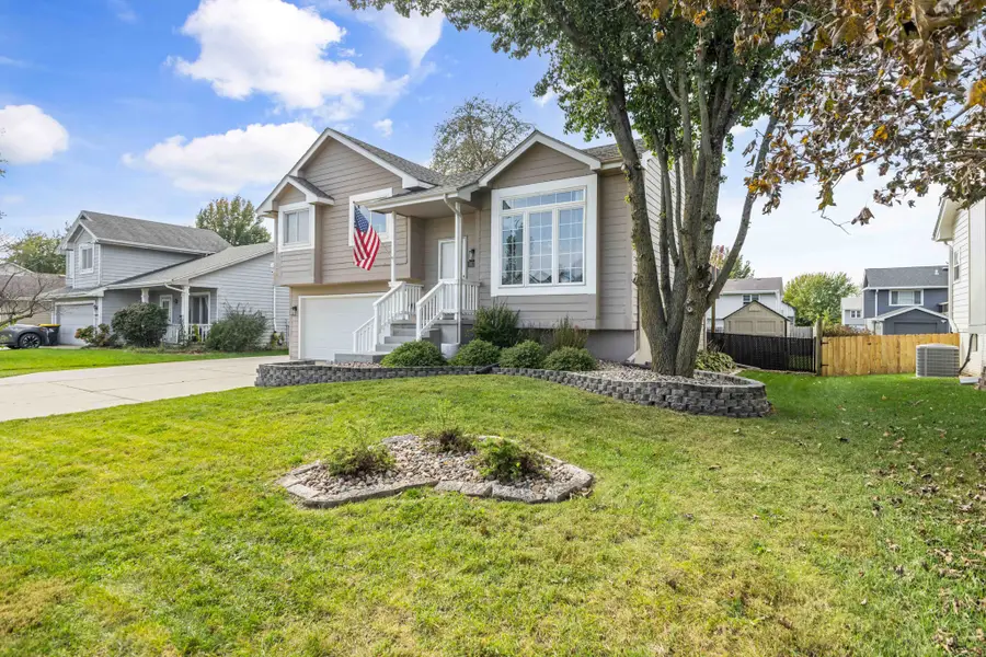 120 Kaylin Drive, Waukee, IA 50263 - #2