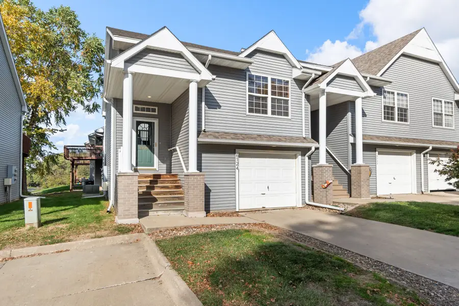 6124 Hickory Lane, Urbandale, IA 50322 - #2