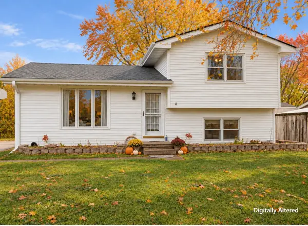 413 10th Avenue Nw, Altoona, IA 50009
