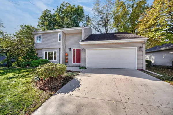 9404 Aurora Avenue, Urbandale, IA 50322