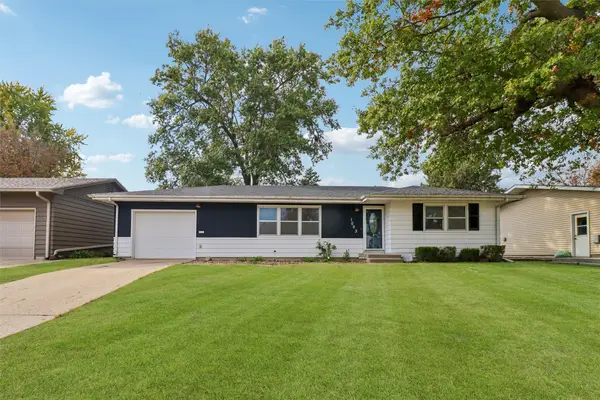 1003 E 15th Street S, Newton, IA 50208