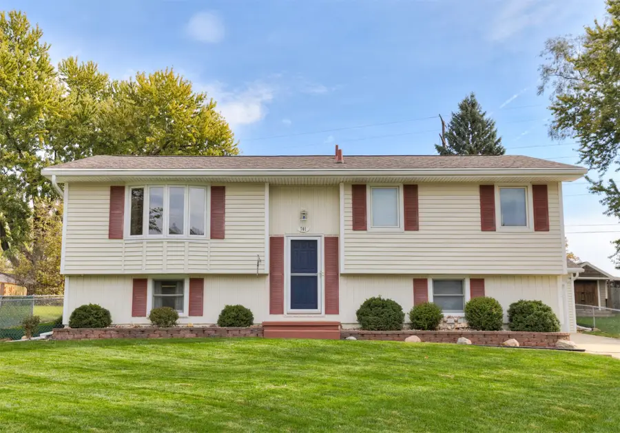 701 Parkwood Boulevard, Pleasant Hill, IA 50327 - #2